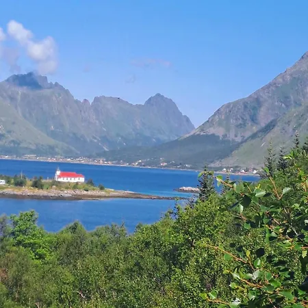 Well Equipped Big In Lofoten Gravdal (Vestvagoy)